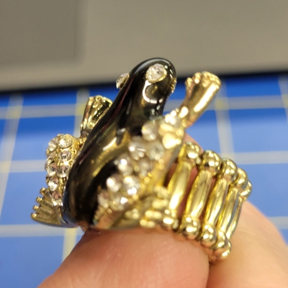 Frog Rhinestone Silver Tone Adjustable Ring - Picture 3 of 6